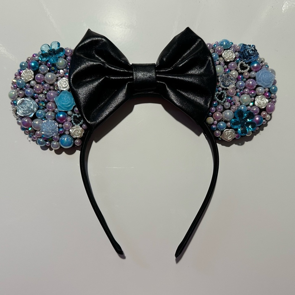 Custom Mnnie Mouse Ears